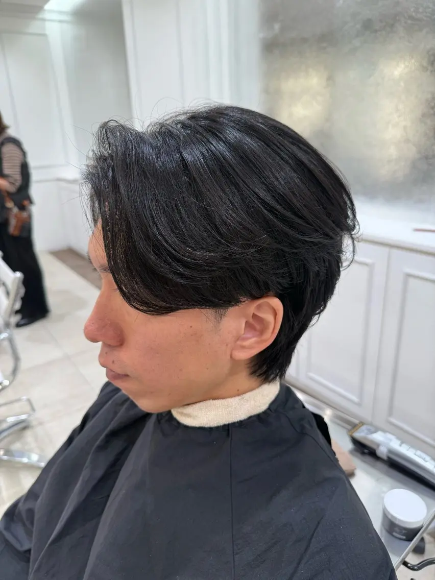 メンズ カット スパイラル波巻き パーマ井本汰壱のヘアスタイル