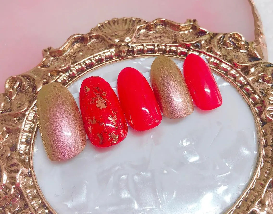 ネイル シンプルネイル CROWN プライベートサロンのネイルデザイン