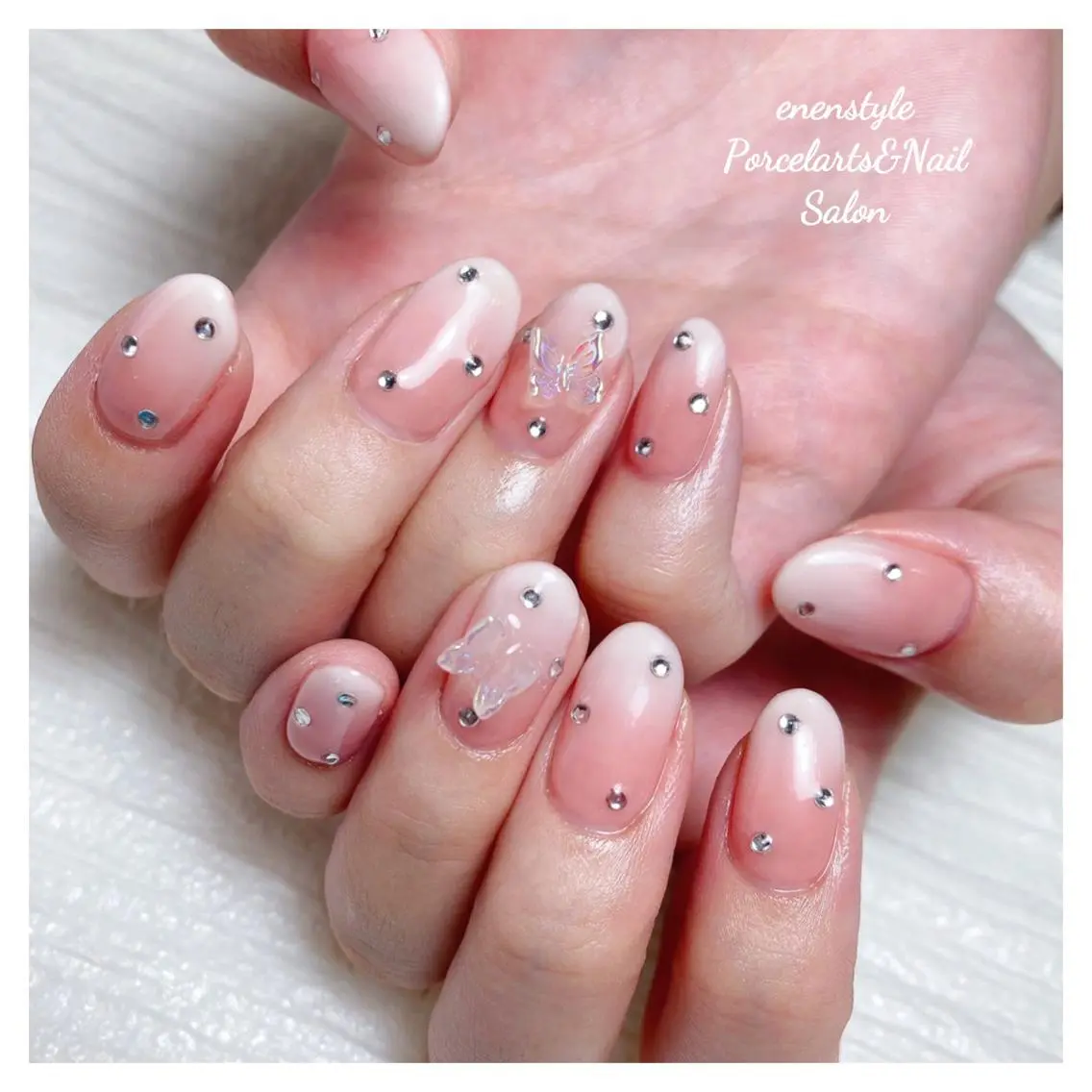 ミディアム ネイル 🐾enen style 🐾のネイルデザイン