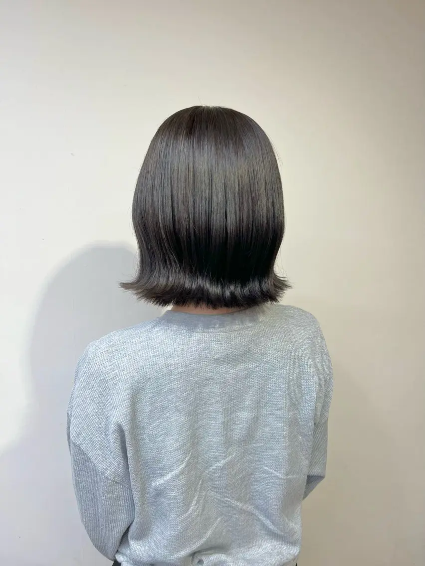 ミディアム カラー ボブ くびれヘア 縮毛矯正 カット ヘアカラー 縮毛矯正 トリートメント タケデ スズカのヘアスタイル