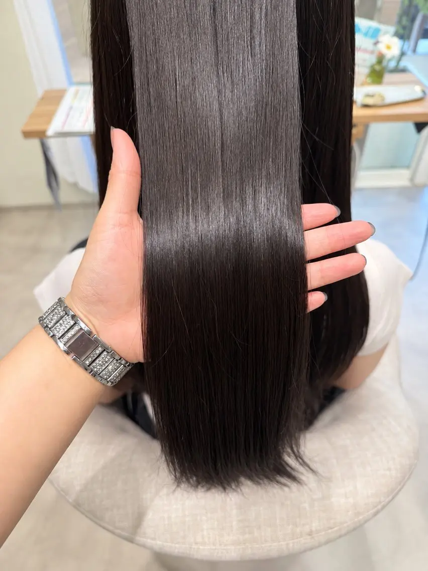 カラー Pollen ayanaのヘアスタイル