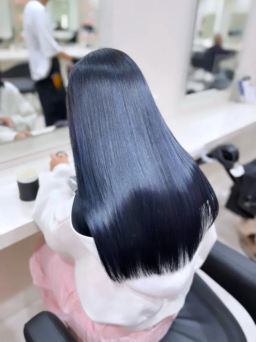 ロング 髪質改善 カット ヘアカラー トリートメント 縮毛矯正× ブルーブラック/池袋のヘアスタイル