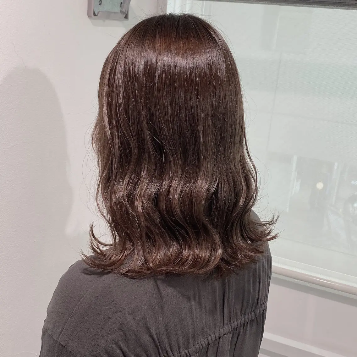 ロング カラー ヘアカラー トリートメント 𓏸レイヤー髪質改善 透けカラーカノン🫧のヘアスタイル