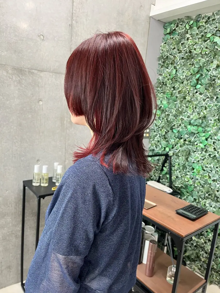 ミディアム カラー カット ヘアカラー トリートメント ウルフカット ハッシュカット/七海のヘアスタイル