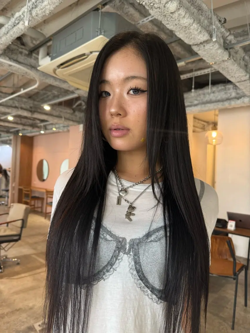 ロング カラー ヘアカラー Miyu .のヘアスタイル