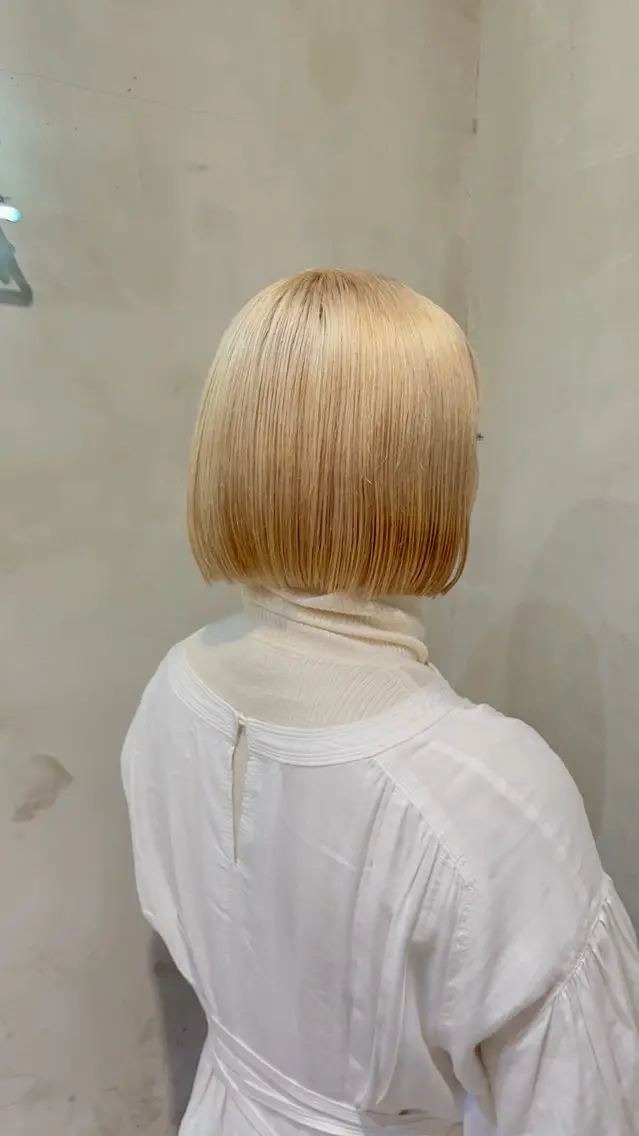 ミディアム カラー カット ヘアカラー トリートメント ヘアセット 似合わせベージュ 🍯ayumi🍯のヘアスタイル