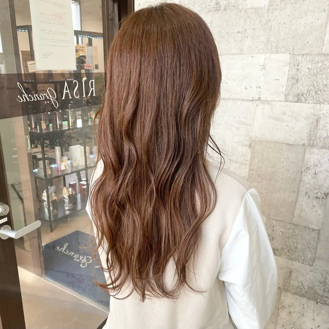 ロング カラー ベージュカラー ブリーチ ブリーチなしカラー 髪質改善 トリートメント カット ヘアカラー トリートメント 村上 遥香 店長スタイリストのヘアスタイル