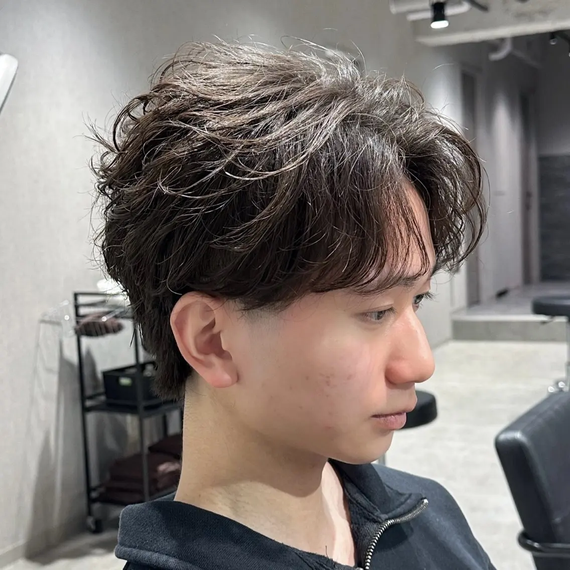 ショート パーマ メンズ フェザーパーマ メンズパーマ ショートヘア カット パーマ トリートメント フェザーパーマ職人 🪶ryosukeのヘアスタイル