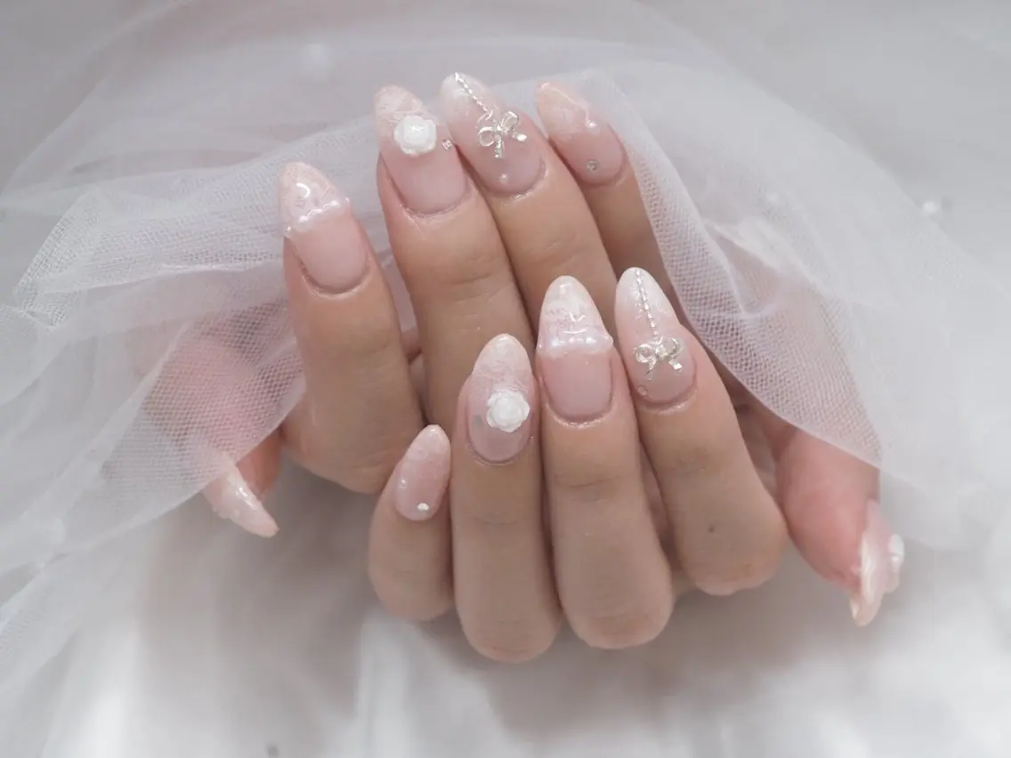 ネイル ハンドネイル amore心斎橋店 mikiのネイルデザイン