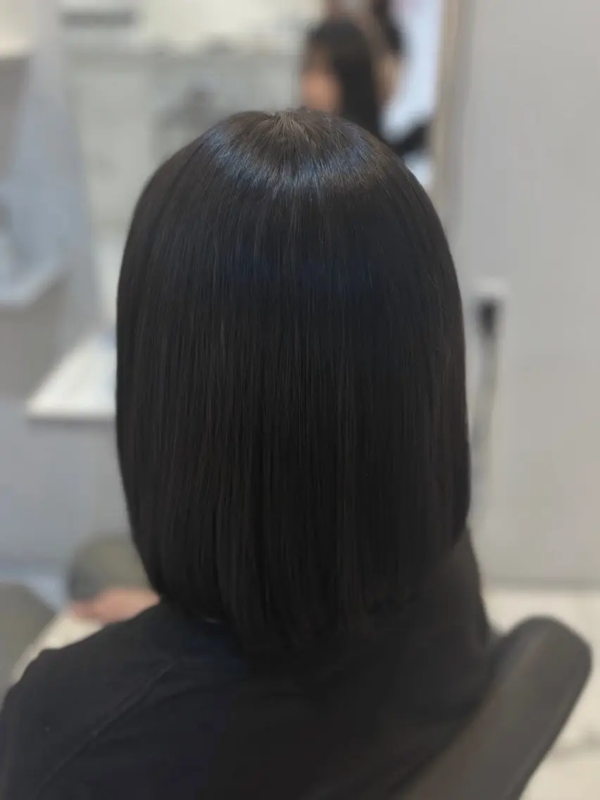 ミディアム ヘアカラー 𝐋𝐞𝐞四ツ橋 𝐍𝐞𝐢𝐫𝐨のヘアスタイル
