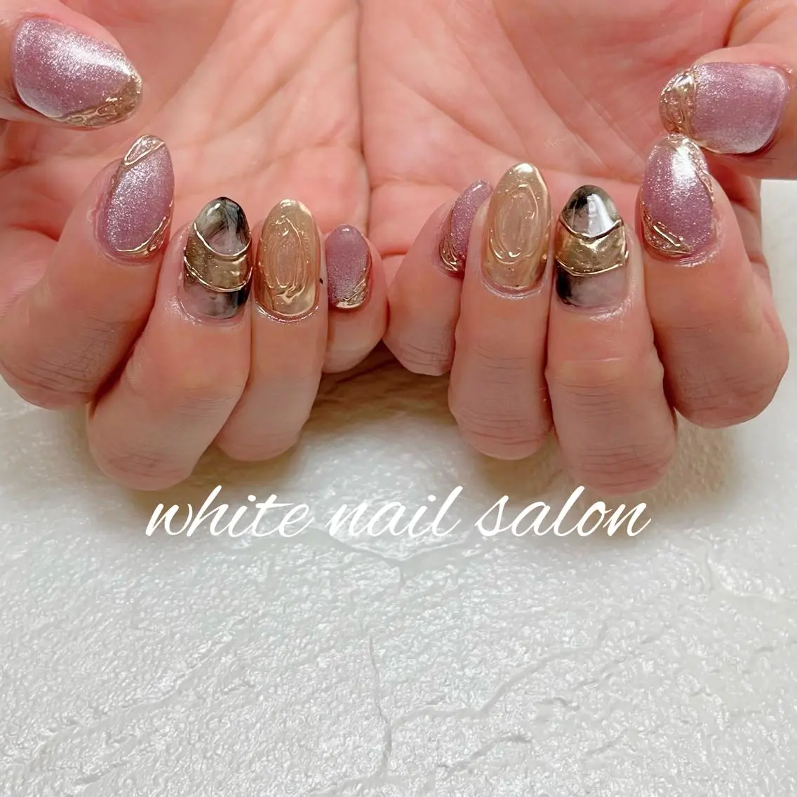 ネイル フットネイル ジェルネイル ハードジェル ラメ(グリッター) 持ち込み white nail salonのネイルデザイン