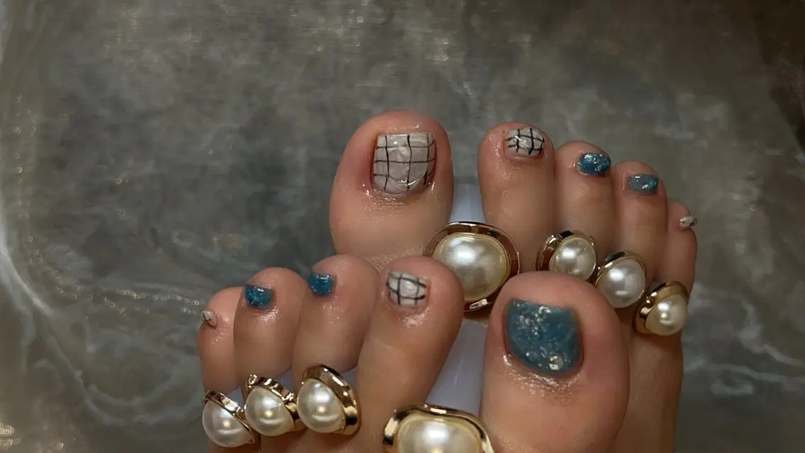ネイル フットネイル rii .eye/nailのマツエク・マツパデザイン