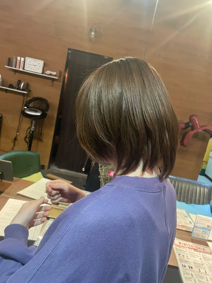 ショート カラー オリーブカラー ヘッドスパ 渡辺 優のヘアスタイル