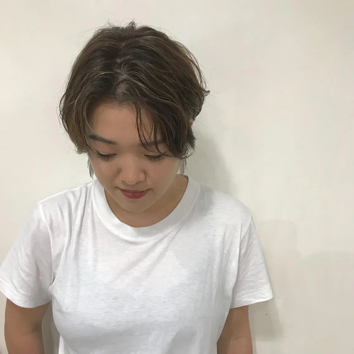 ショート カラー ハイライトカラー ハイライト ヘアカラー トリートメント レイヤー/顔周り /AKARIのヘアスタイル