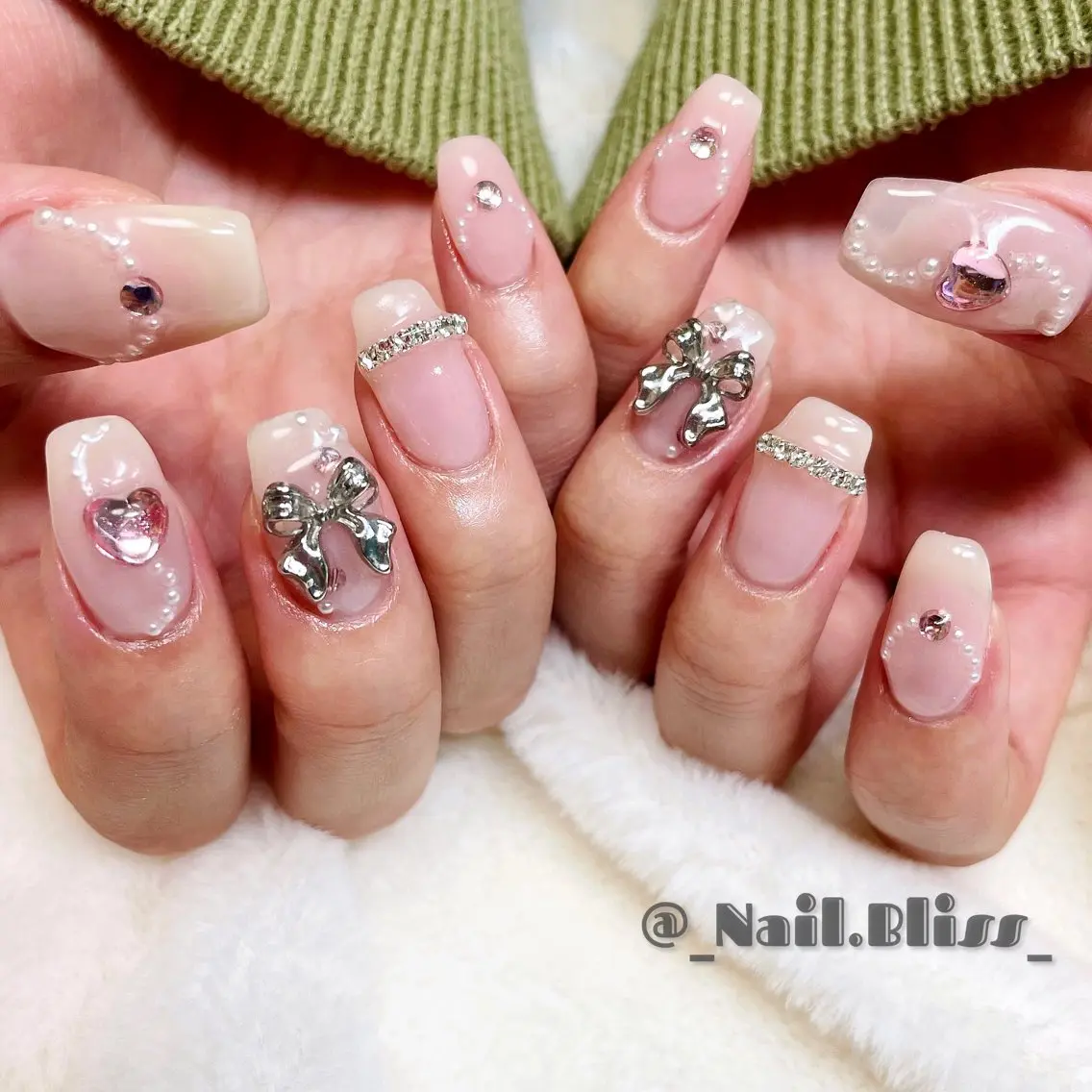 ネイル ガーリー ハンドネイル NAIL BLISSのネイルデザイン