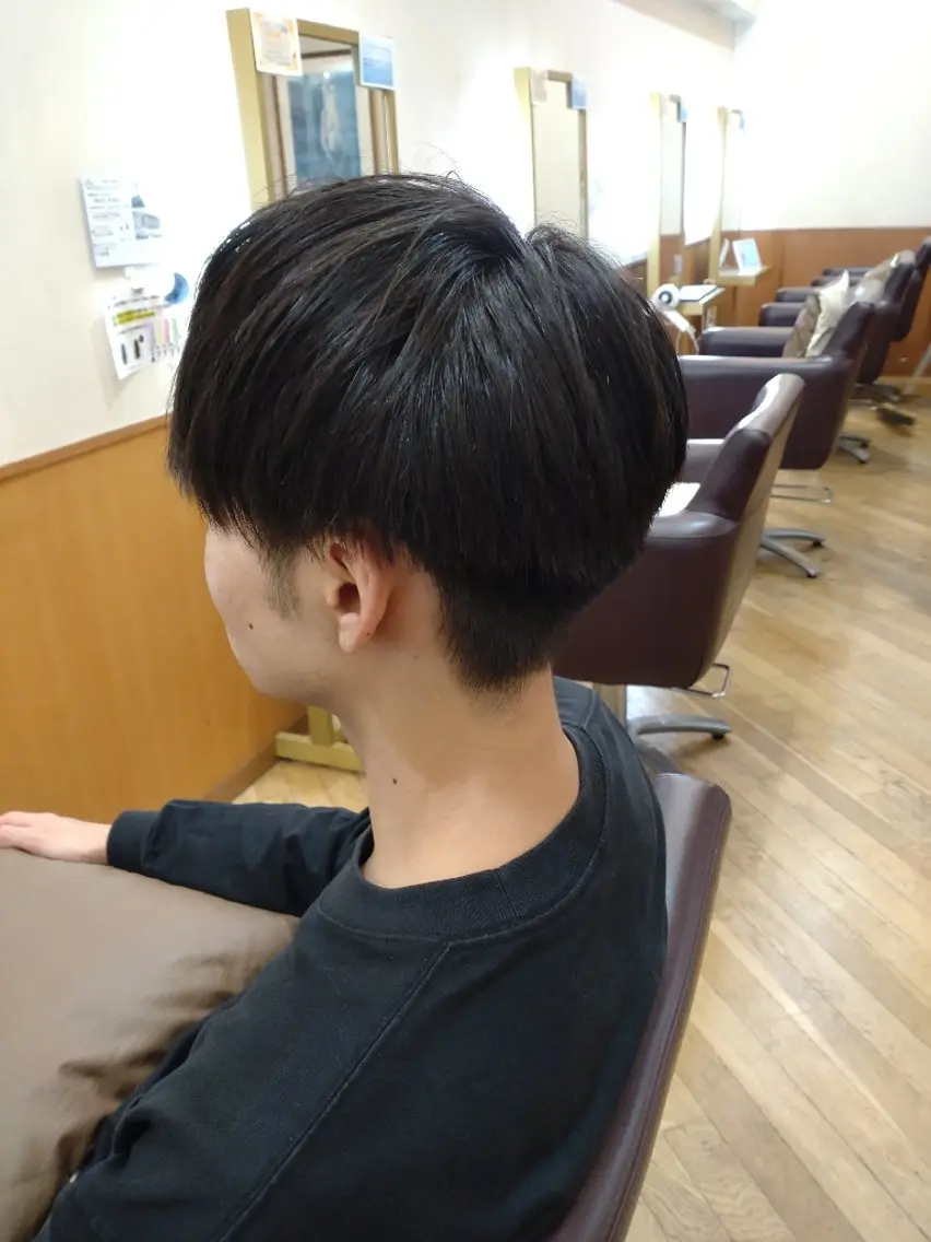 メンズ カット ヘッドスパ 仮屋 敬介のヘアスタイル
