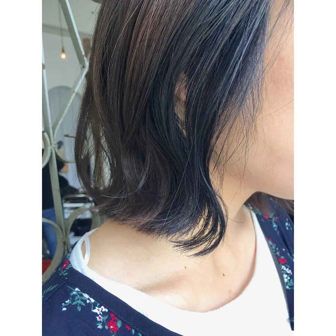 ミディアム カラー ブルーカラー インナーカラー ネイビーカラー fio マナミのヘアスタイル