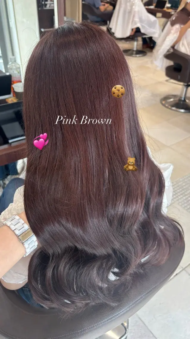 ロング ベージュ/ピンク IBUKI🍒のヘアスタイル