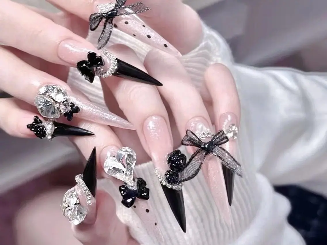 ネイル アートネイル オーロラネイル フレンチネイル ジェルネイル グラデーション ハンドネイル Sora nail 長さ出し専門店のネイルデザイン