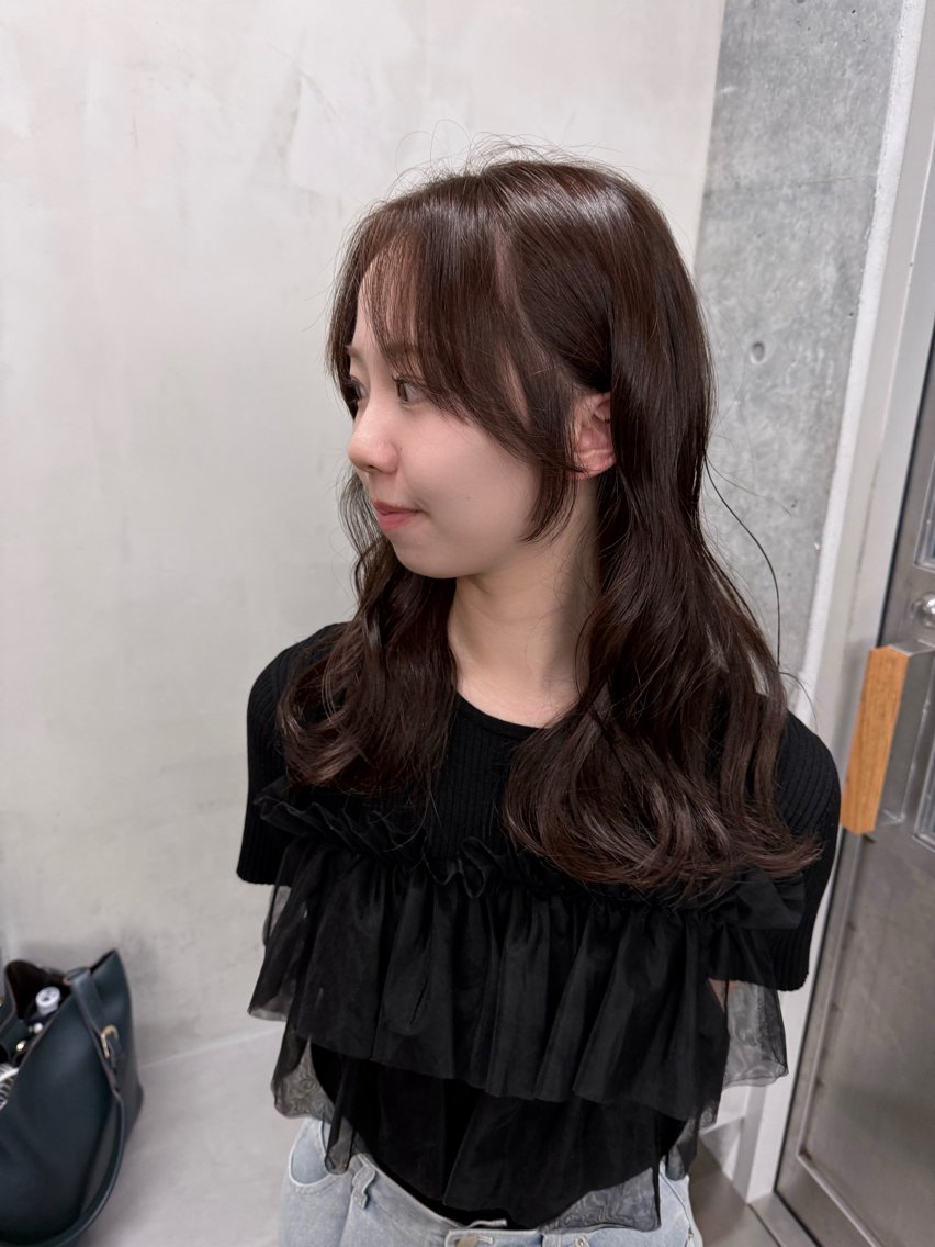 ロング カラー ロングレイヤー アッシュ ベージュカラー ブリーチ 透明感カラー カット ヘアカラー トリートメント 誰より丁寧なカット/ 小林輝/レイヤーのヘアスタイル