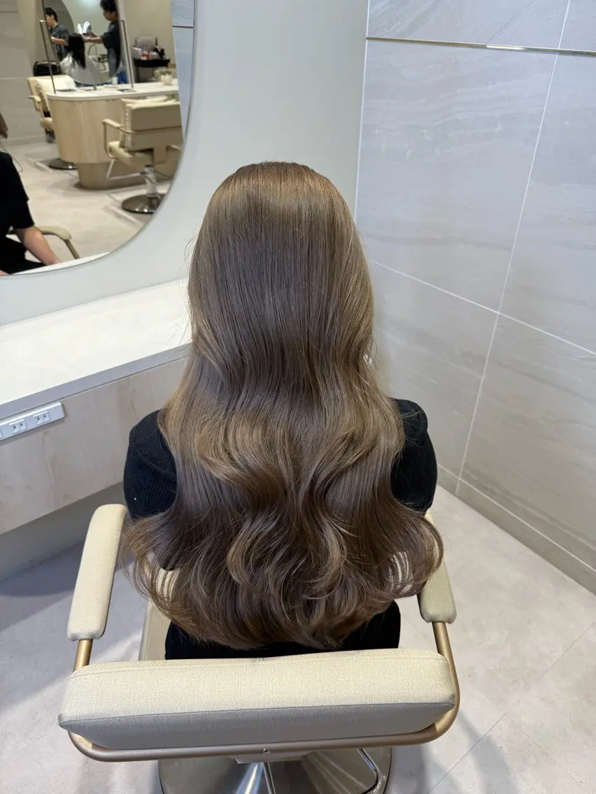 ロング カラー ベージュカラー ブリーチ ダブルカラー ブリーチなしカラー カット ヘアカラー 透明感カラー🌿 グレージュ🐺陽介のヘアスタイル
