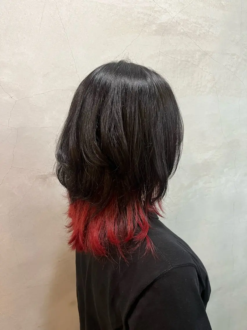 ミディアム カラー レッドカラー ヘアカラー 山根 桜のヘアスタイル