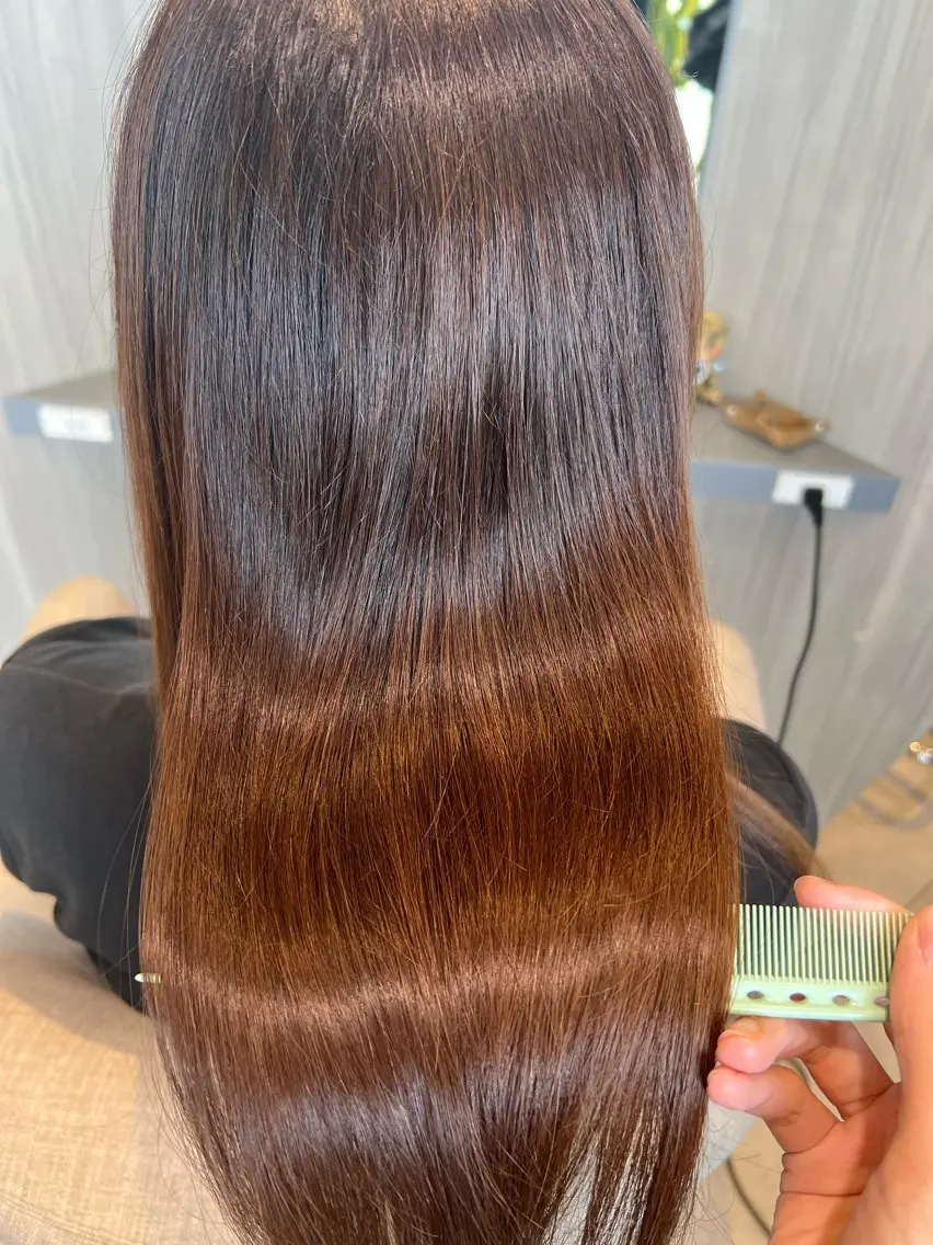セミロング トリートメント COLOR's AYAMEのヘアスタイル