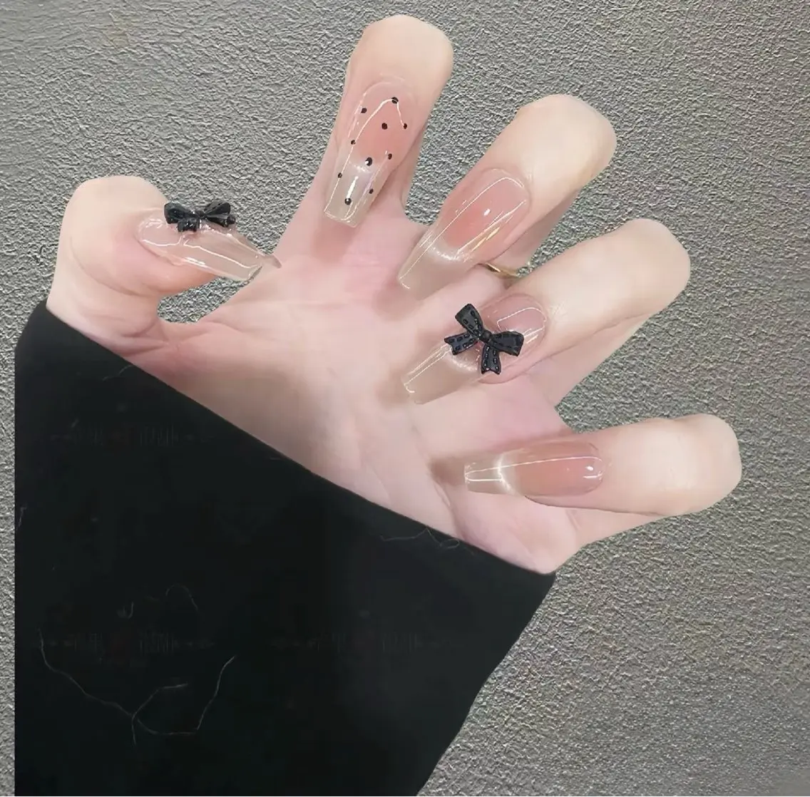 ネイル オーロラネイル チークネイル 長さ出し フレンチネイル ジェルネイル Yumi nail luckyのネイルデザイン