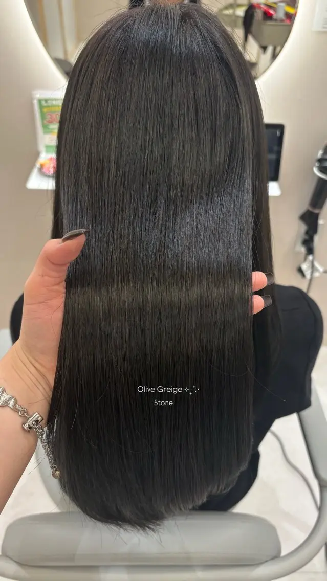 ロング Zina千葉 2nd あい ݁𝜗𝜚.₊のヘアスタイル
