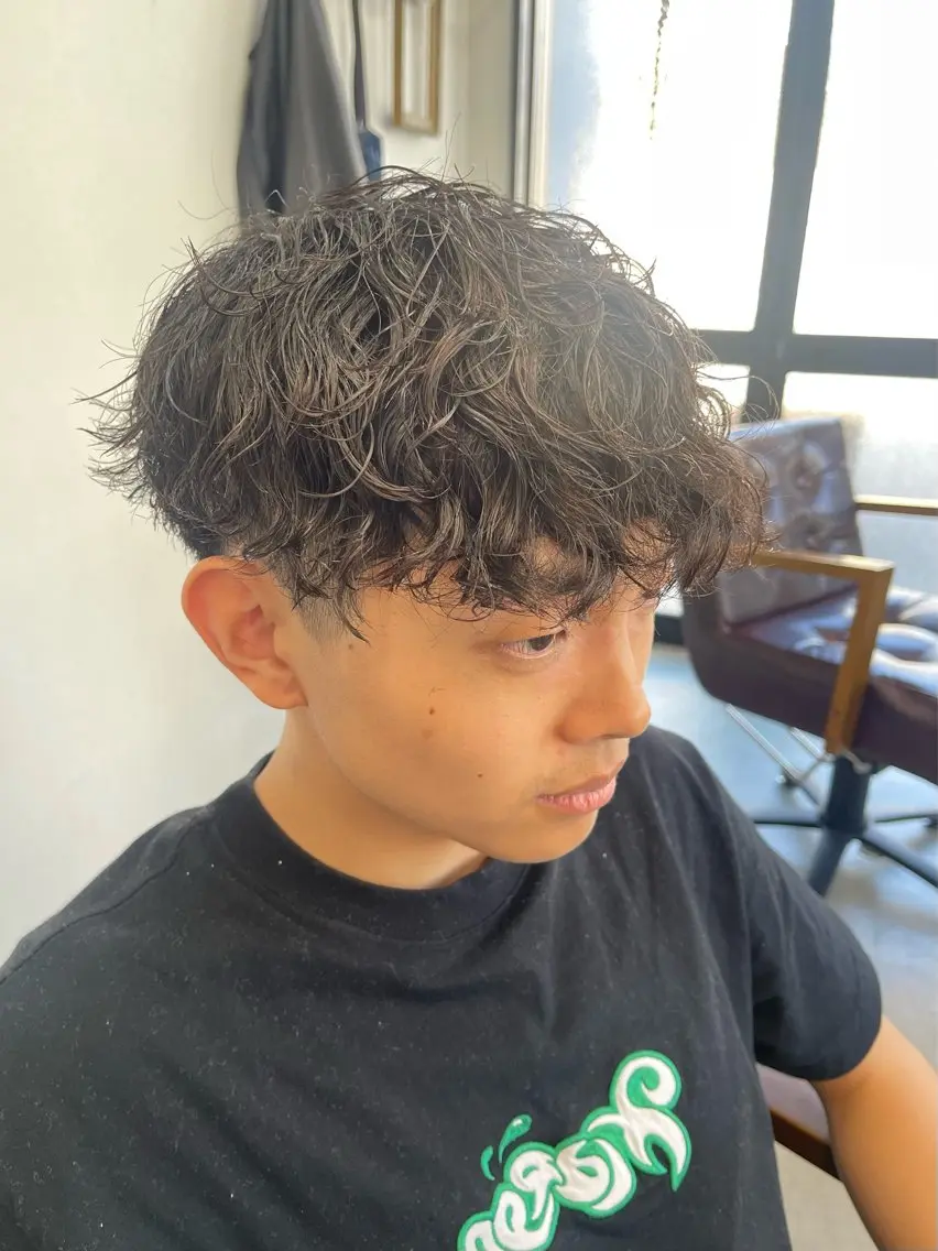 パーマ メンズ カット パーマ トリートメント シノザキ キナのヘアスタイル