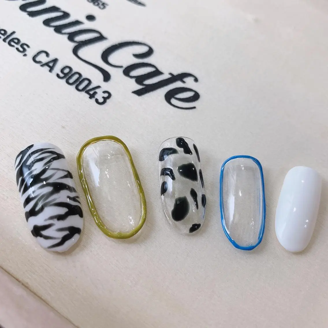 カラー ネイル Moonstone Salonのネイルデザイン