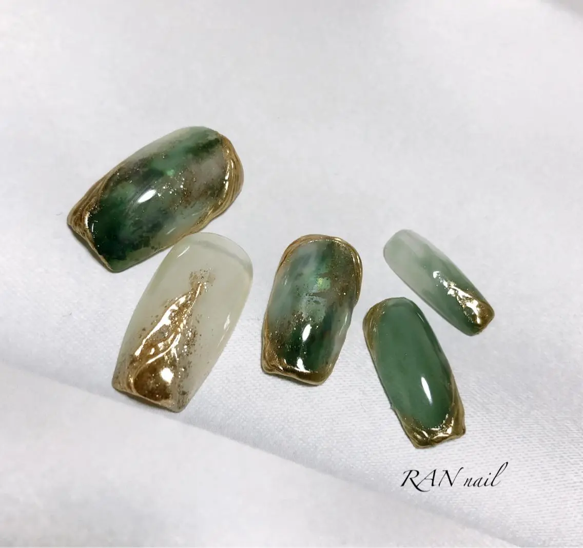ネイル ブルー フットネイル グリーン ミラーネイル ニュアンスネイル ハンドネイル フットネイル RAN nailのネイルデザイン