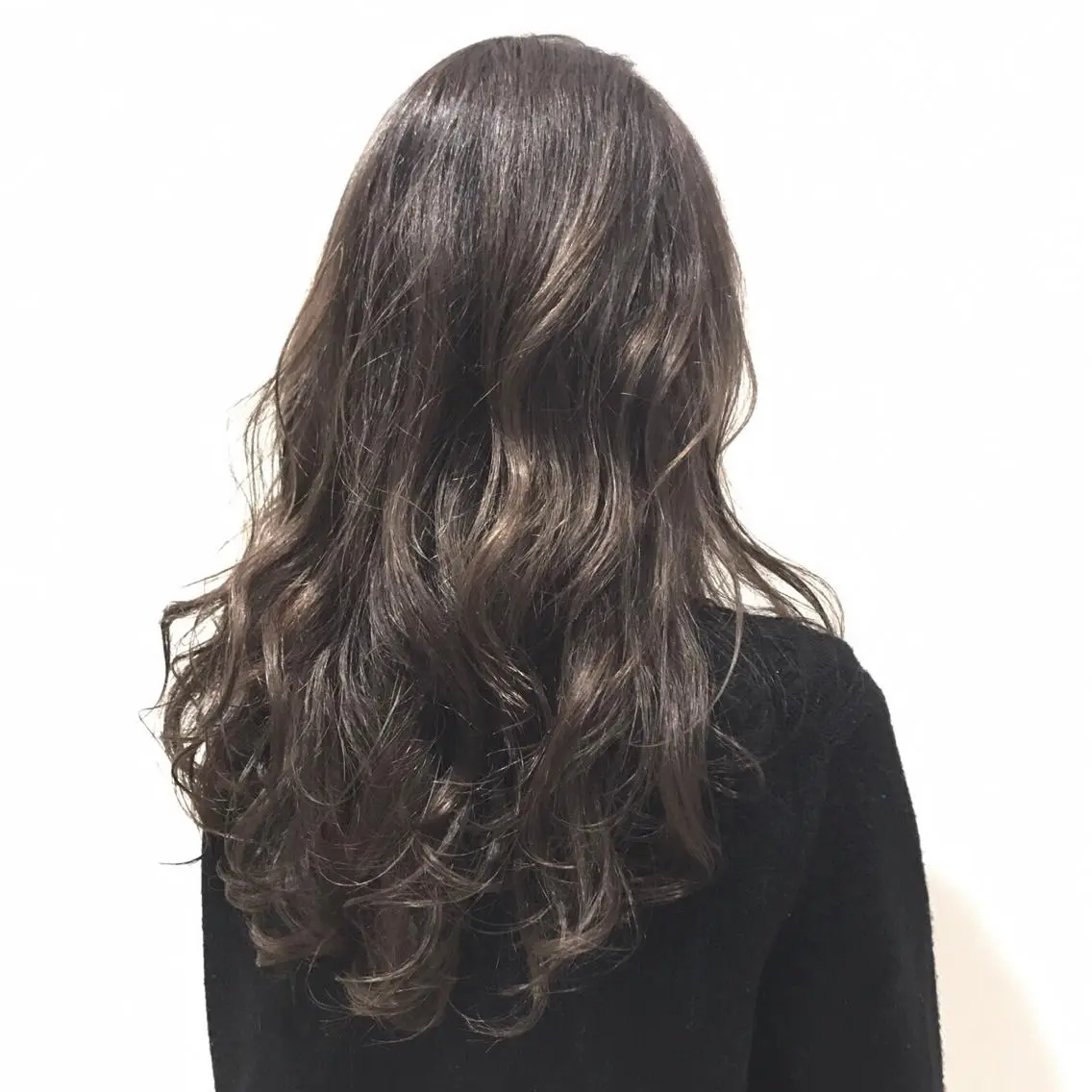 ロング カラー パーマ 田中 千尋のヘアスタイル
