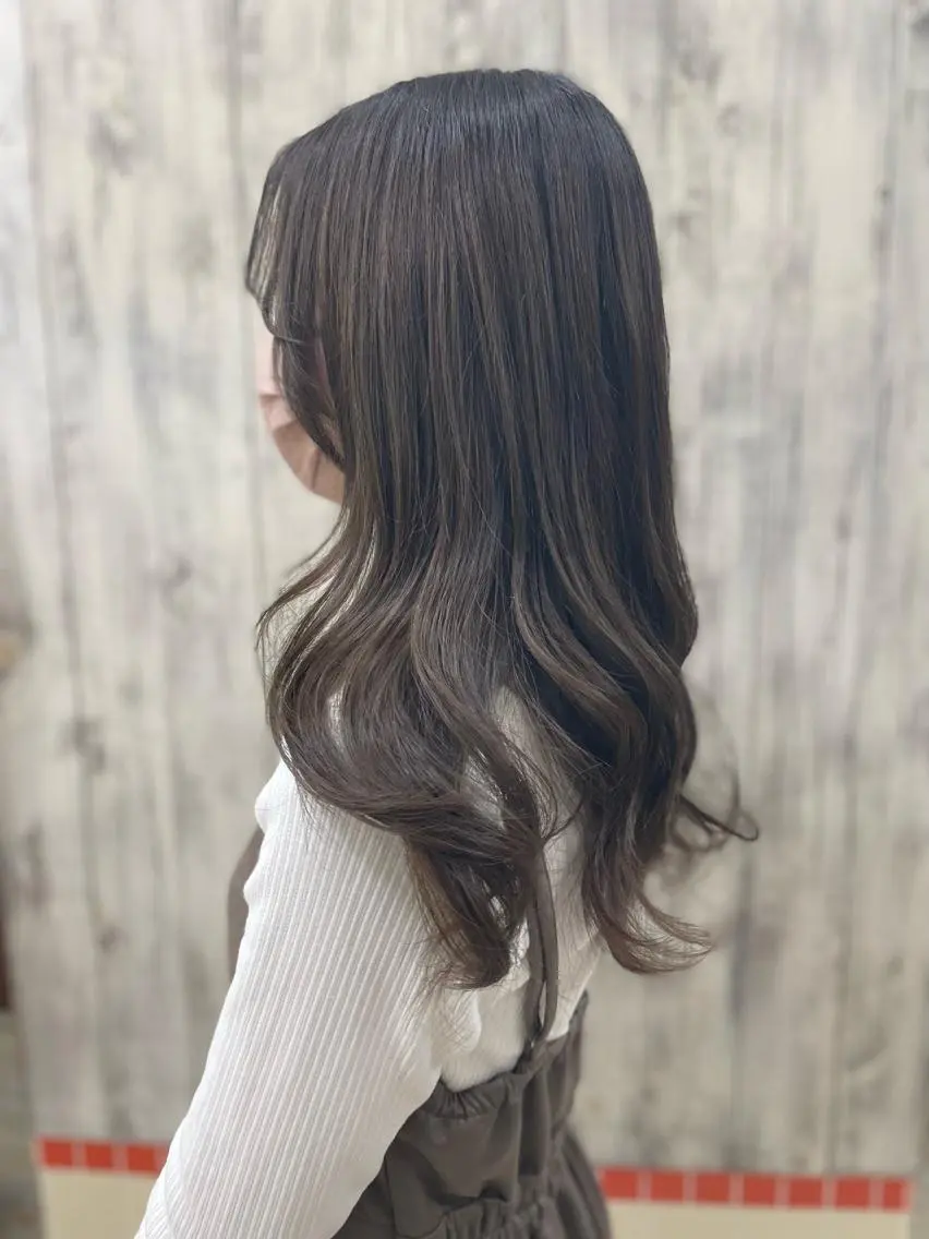 【ミニモ2回目3回目の方】全体カラー+カット+ケアトリートメントの写真