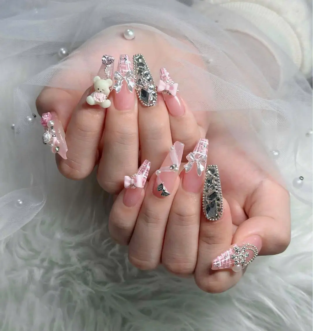 ネイル オーロラネイル フレンチネイル ジェルネイル ハロウィン 韓国ネイル ハンドネイル neco H.babynailのネイルデザイン