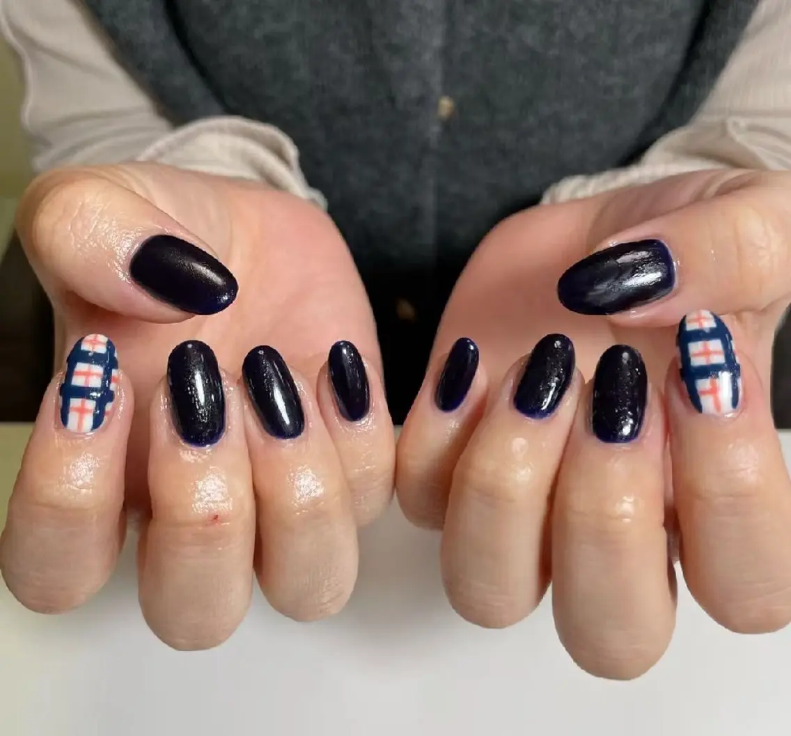 ネイル ハンドネイル Pure&Rich Nailのネイルデザイン