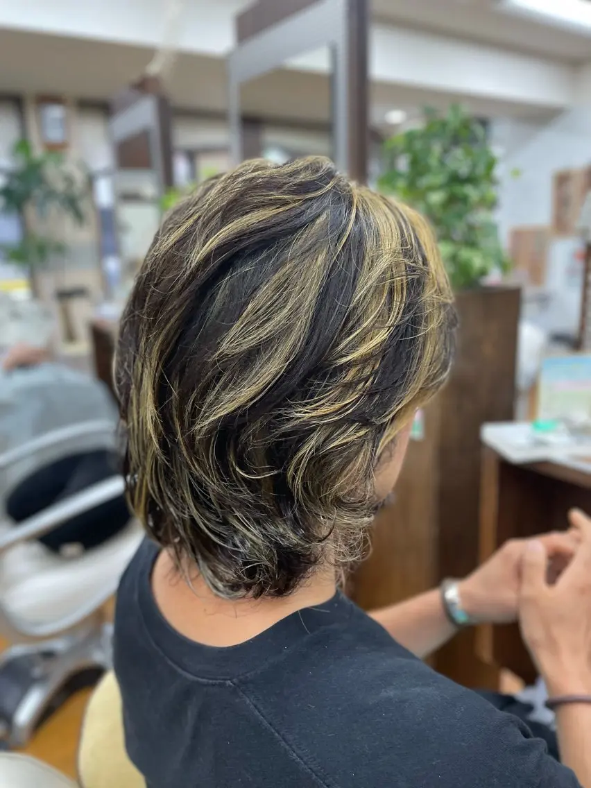 ショート カラー メンズ メンズハイライト ハイライトカラー ハイライト ふくおか ななのヘアスタイル