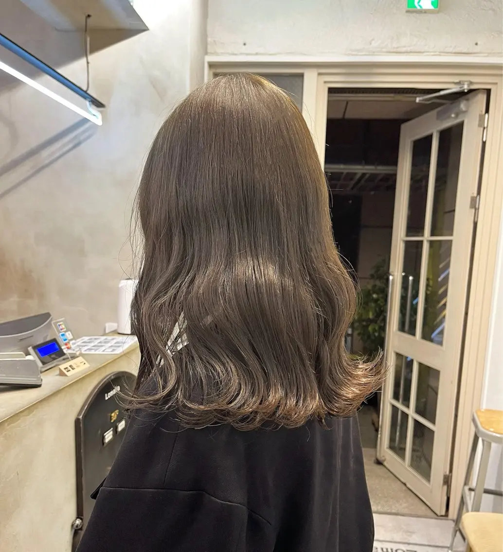 ミディアム カラー ヘアカラー トリートメント ヘッドスパ オリーブ/縮毛♡ Natsuno🩰のヘアスタイル