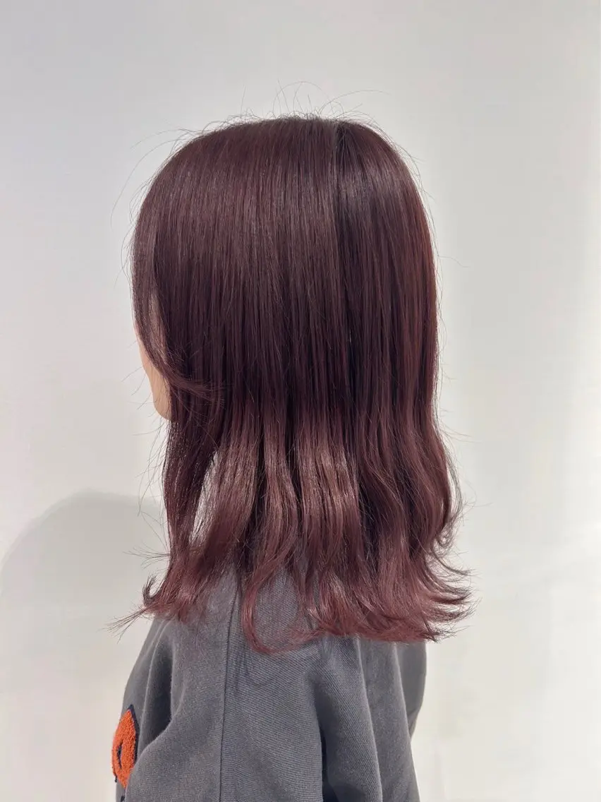 セミロング カラー ベージュカラー ピンクカラー ピンクベージュ 大西 暦のヘアスタイル