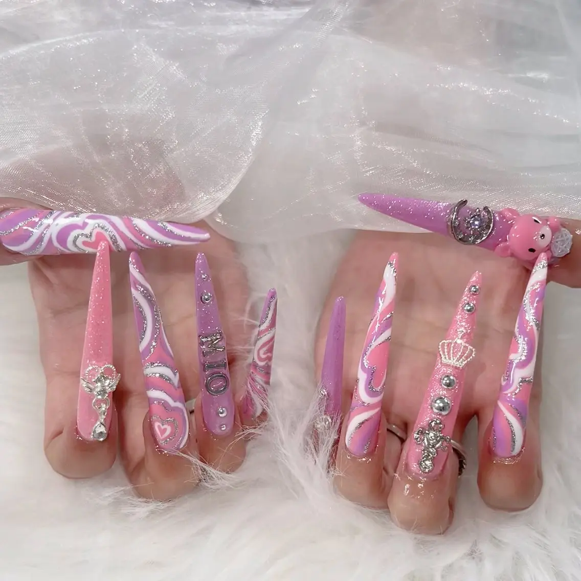 ネイル オーロラネイル 長さ出し フラッシュネイル フレンチネイル ジェルネイル ハンドネイル ハンドケア CiCi Nail Salonのネイルデザイン