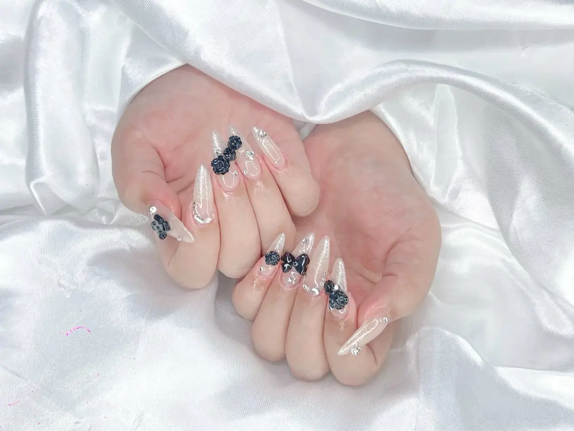 ネイル 長さ出し Lya Nail Salonのネイルデザイン