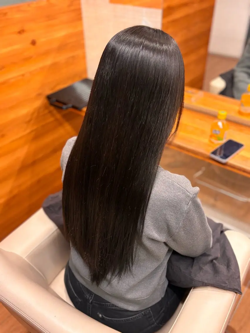 ロング カラー 透明感カラー 高橋 杏梓のヘアスタイル