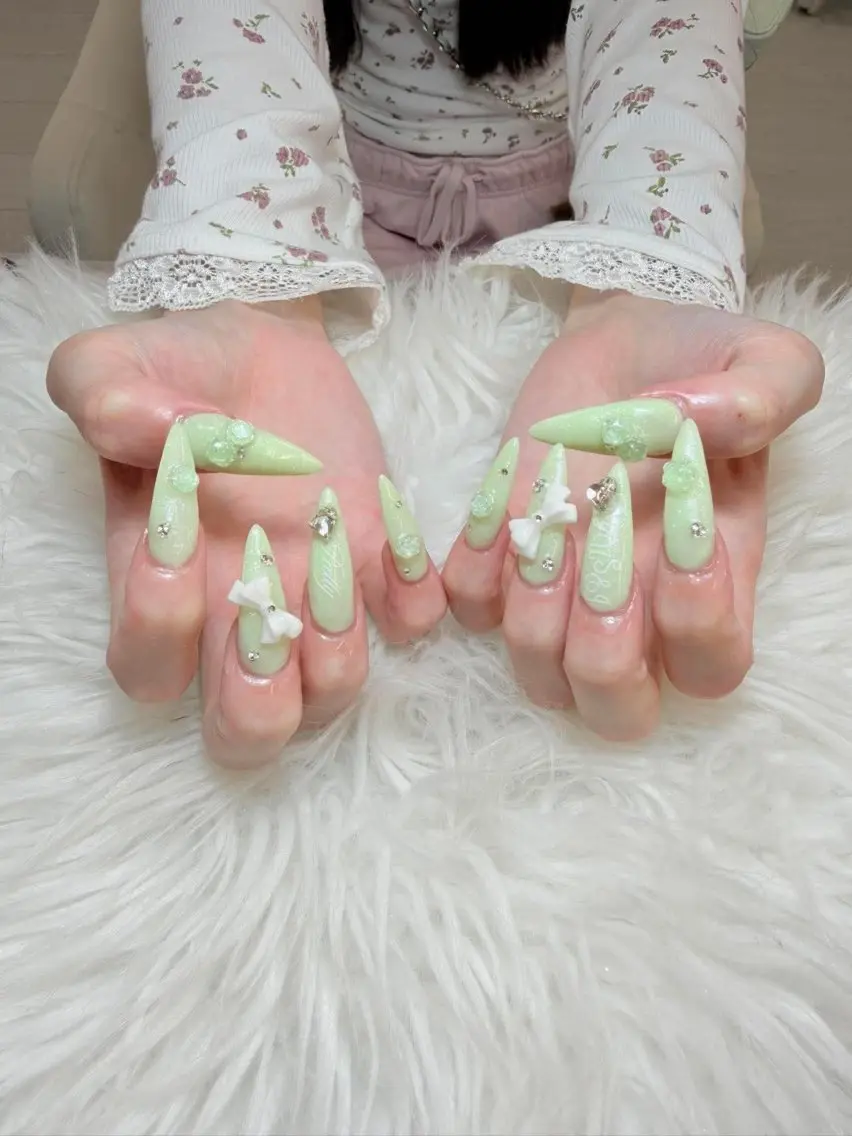 ネイル ANH ゴテゴテネイルのネイルデザイン