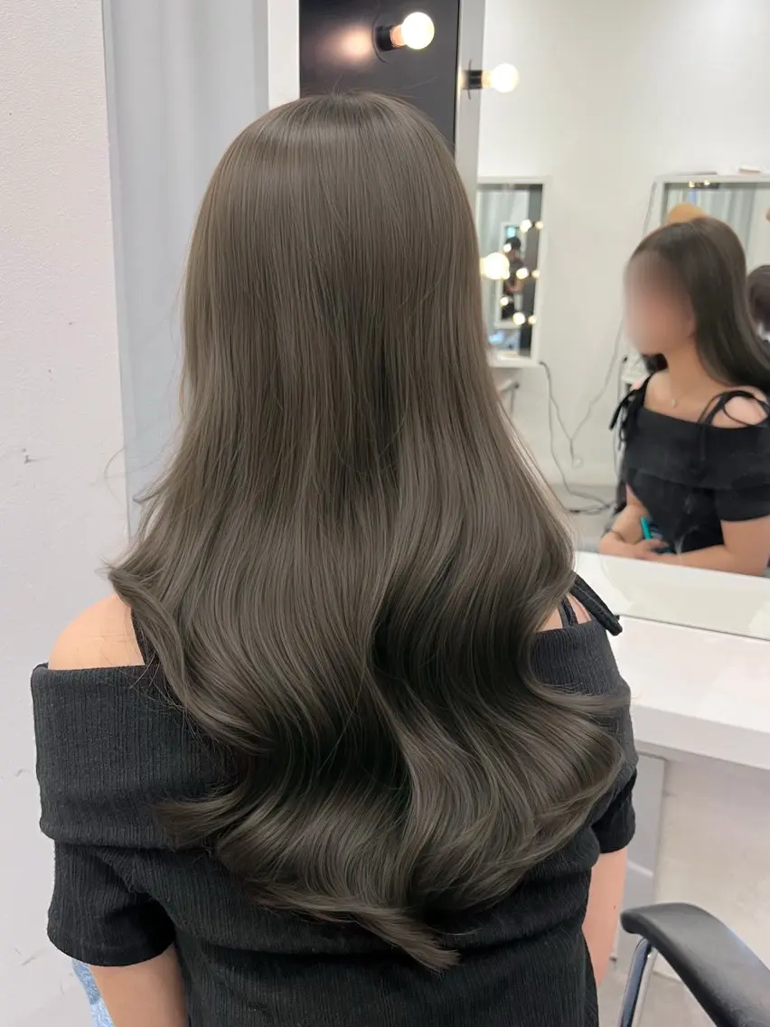ロング ヘアカラー しゅういち/赤み消し カラー特化のヘアスタイル