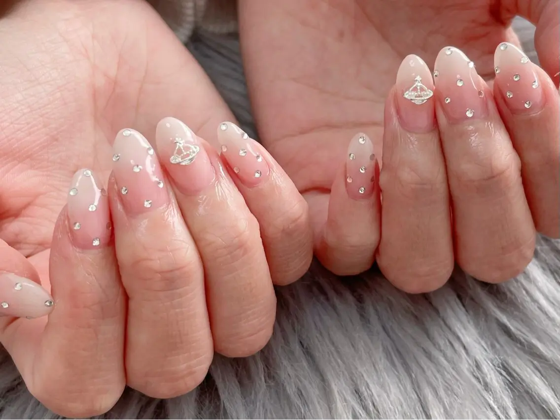 ミディアム ハンドネイル Nina's nailのネイルデザイン