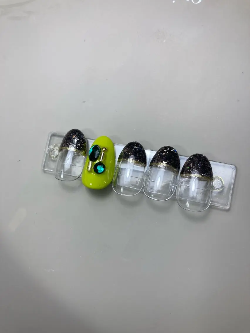 ネイル ハンドネイル Legit nail salonのネイルデザイン
