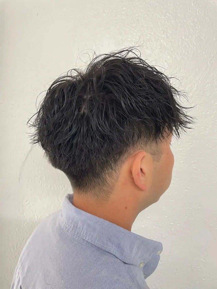 ミディアム パーマ ミディアムパーマ ニュアンスパーマ スパイラルパーマ 國井 誠/メンズカットのヘアスタイル