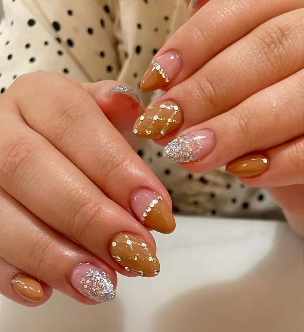 ネイル ハンドネイル AngelChris ビューティーサロンのネイルデザイン