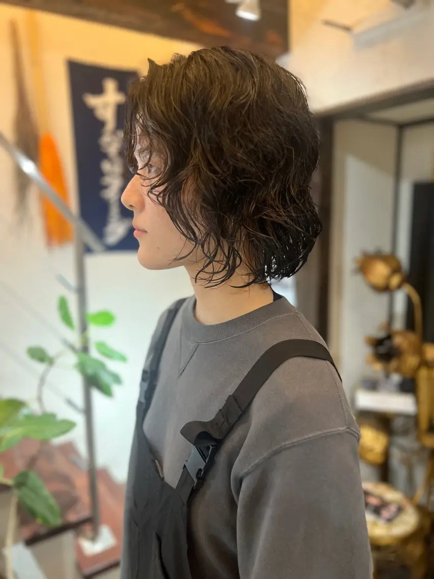 ショート ボブレイヤー ボブ くせ毛 レイヤーカット ボブパーマ/レイヤー ヒロモトアサカのヘアスタイル