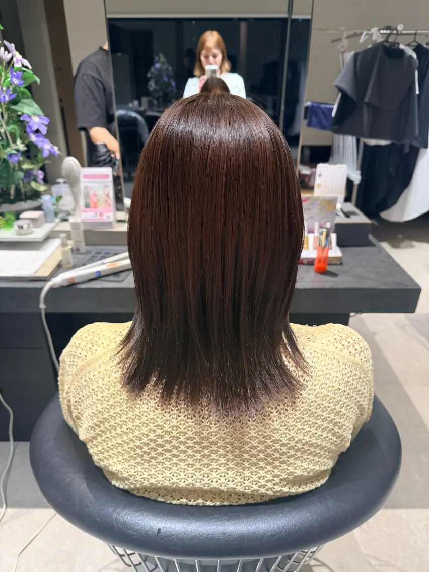 ミディアム カラー makita cocoroのヘアスタイル